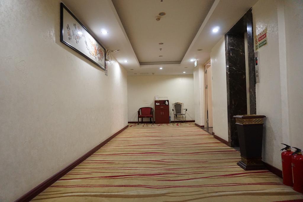 Guangdong Oversea Chinese Hotel Гуанчжоу Экстерьер фото