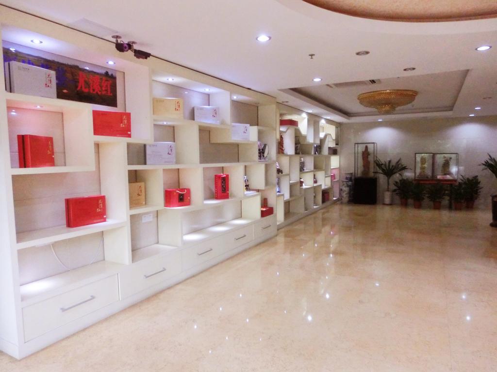 Guangdong Oversea Chinese Hotel Гуанчжоу Экстерьер фото